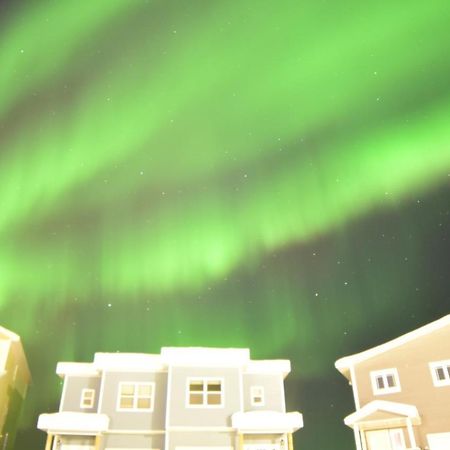 Aurora Deluxe Guest House ييلونايف المظهر الخارجي الصورة